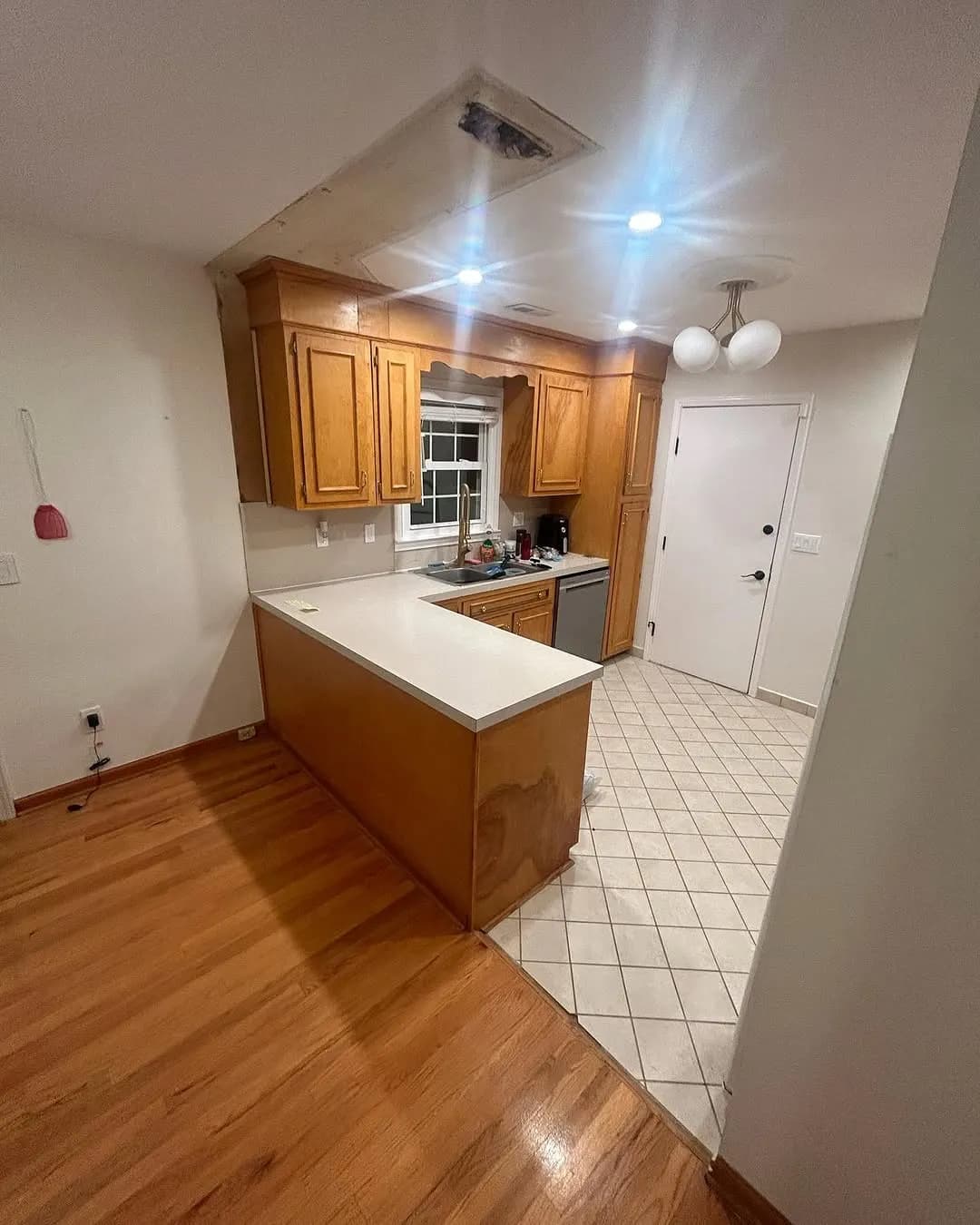 Before kitchen remodel in James Island, Charleston, SC